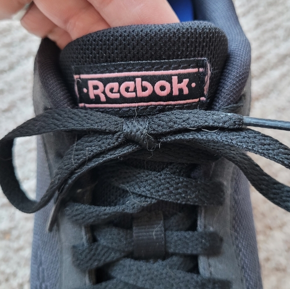 REEBOK LACE UP CLASSIC SNEAKERS COMFORT FOOTBED BLACK & PINK WOMEN'S SIZE 9 - Picture 9 of 14